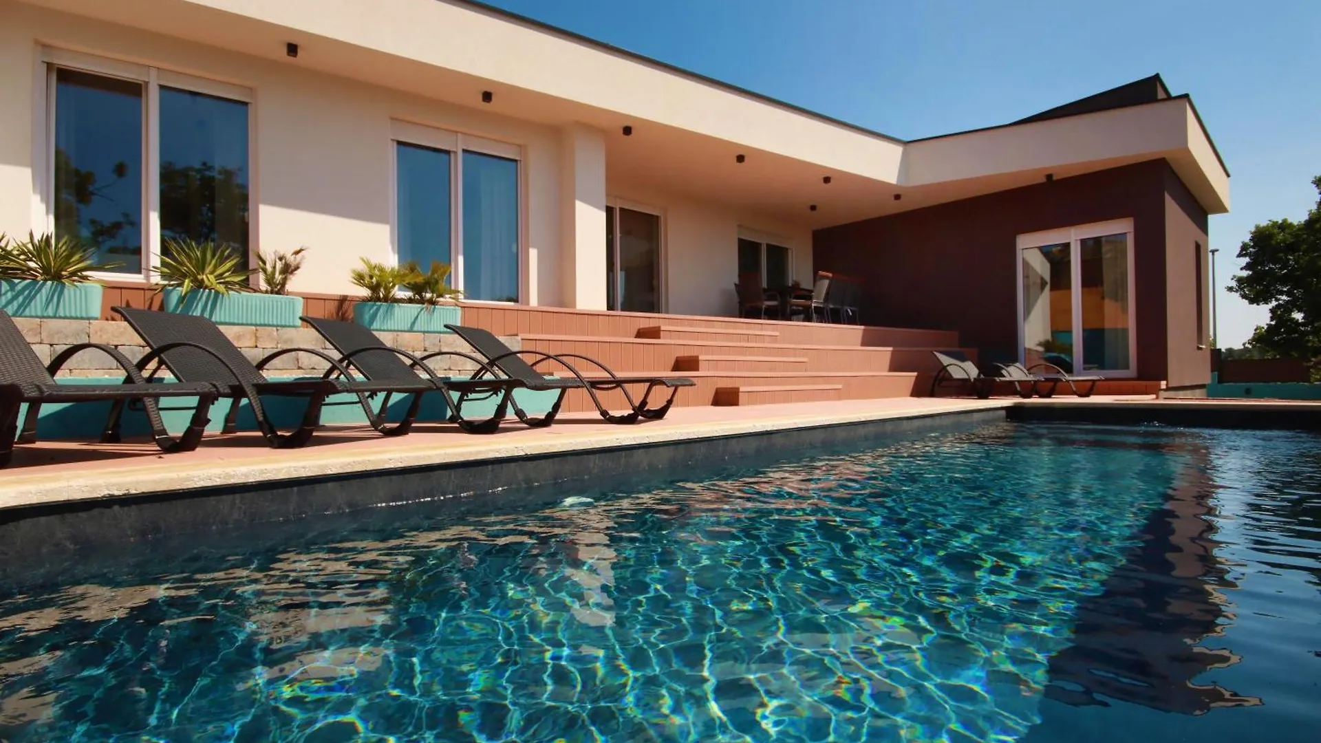 Villa Senorita Pula 0*,